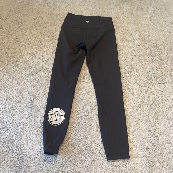Lululemon Wunder Under Super High-Rise Tight *Full-On Luxtreme 25”
Black size 4 - Picture 4 of 9